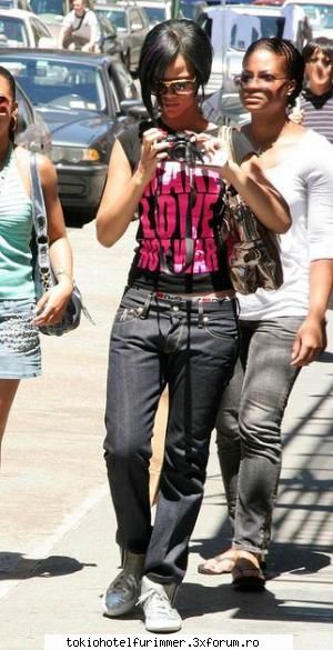 ..Poze Punk.. - Cool,ce tare e Avril!!! Eto si pe Rihanna punk. ;) - punk