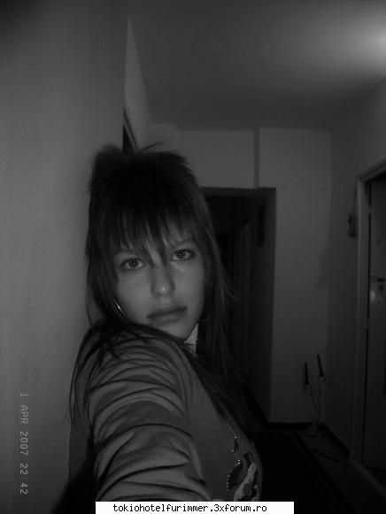 nO fAtE - me...lil crazy:D - Pictures with us